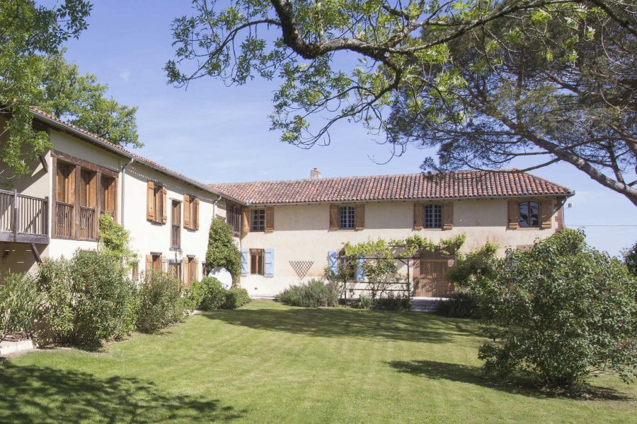 Outstanding Farmhouse With Spacious Converted Wing