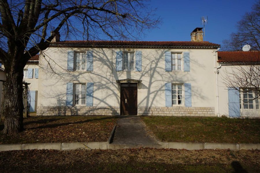 Country Family Home With Nice Views