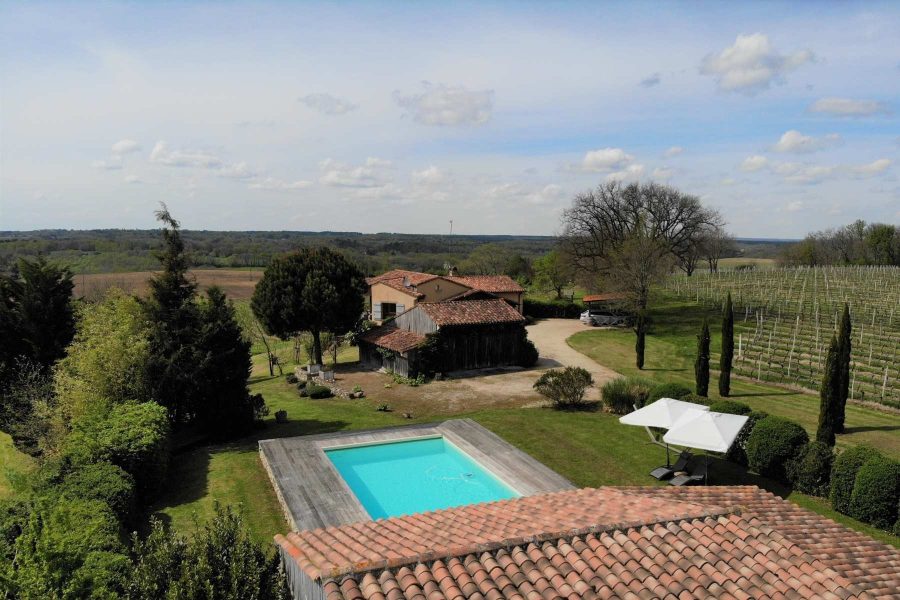 Easy Living With Pyrenees Views
