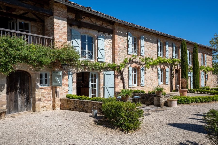 Renovated Manor with Swimming Pool and with Stone Outbuildings