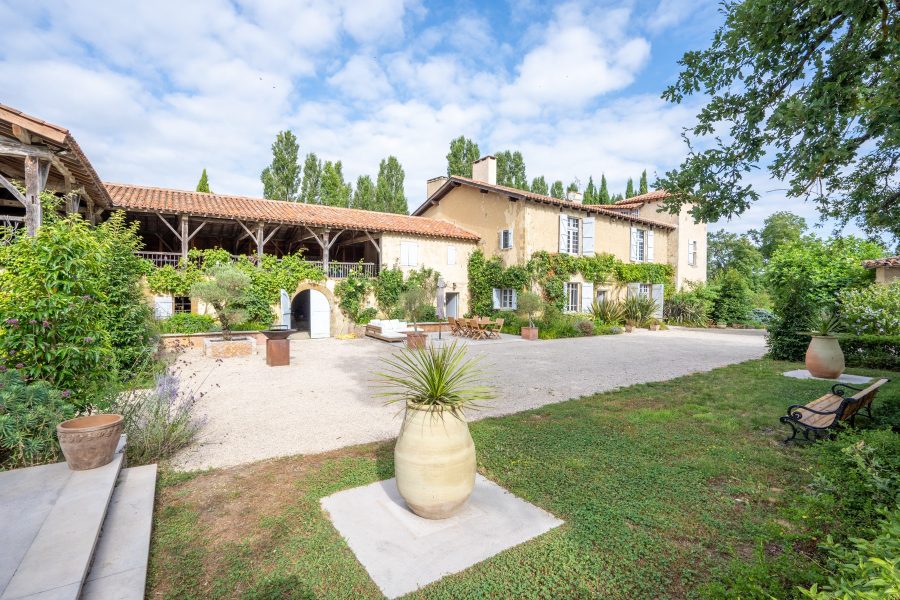 Small Historic Chateau Set In Enchanting Grounds