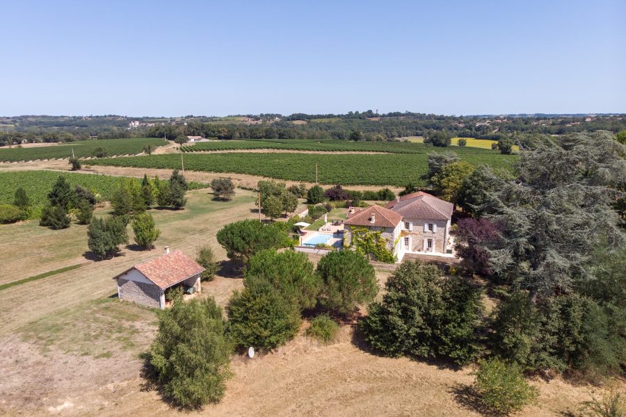 Elegant Manor With Guest Accomodation And Pool